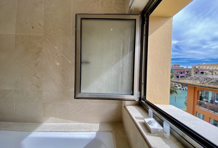 Sotogrande Sea View Penthouse Bathroom 1 7